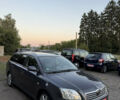 Серый Тойота Авенсис, объемом двигателя 2 л и пробегом 247 тыс. км за 6499 $, фото 1 на Automoto.ua