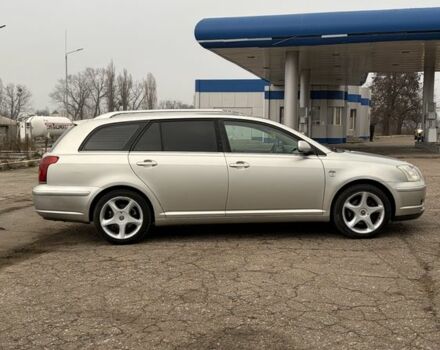 Серый Тойота Авенсис, объемом двигателя 2 л и пробегом 300 тыс. км за 3250 $, фото 8 на Automoto.ua