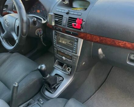 Серый Тойота Авенсис, объемом двигателя 2 л и пробегом 300 тыс. км за 2900 $, фото 13 на Automoto.ua