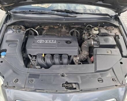 Серый Тойота Авенсис, объемом двигателя 1.8 л и пробегом 211 тыс. км за 5500 $, фото 16 на Automoto.ua