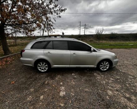 Серый Тойота Авенсис, объемом двигателя 2 л и пробегом 300 тыс. км за 2300 $, фото 2 на Automoto.ua