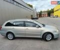Серый Тойота Авенсис, объемом двигателя 2.2 л и пробегом 262 тыс. км за 6500 $, фото 2 на Automoto.ua