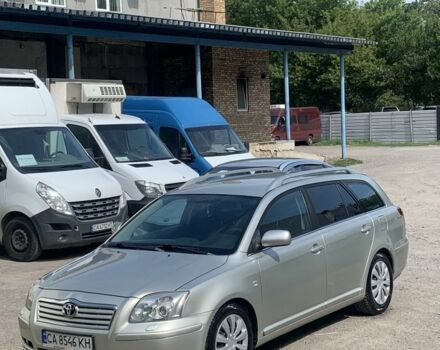 Серый Тойота Авенсис, объемом двигателя 2 л и пробегом 470 тыс. км за 3500 $, фото 1 на Automoto.ua