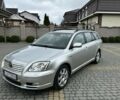 Серый Тойота Авенсис, объемом двигателя 2 л и пробегом 320 тыс. км за 2450 $, фото 1 на Automoto.ua