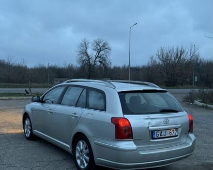 Серый Тойота Авенсис, объемом двигателя 2 л и пробегом 300 тыс. км за 2950 $, фото 5 на Automoto.ua