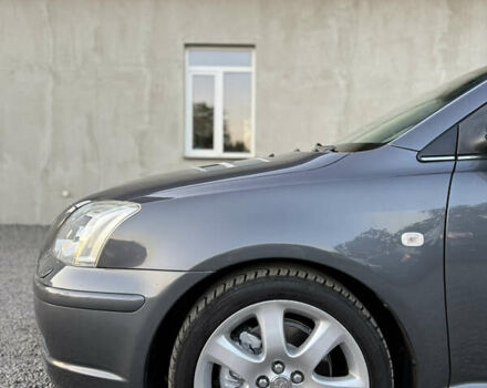 Серый Тойота Авенсис, объемом двигателя 2 л и пробегом 247 тыс. км за 6499 $, фото 24 на Automoto.ua