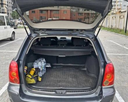 Серый Тойота Авенсис, объемом двигателя 1.8 л и пробегом 211 тыс. км за 5500 $, фото 11 на Automoto.ua