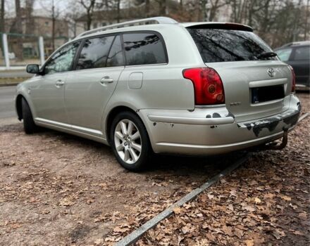 Серый Тойота Авенсис, объемом двигателя 2 л и пробегом 336 тыс. км за 2600 $, фото 7 на Automoto.ua