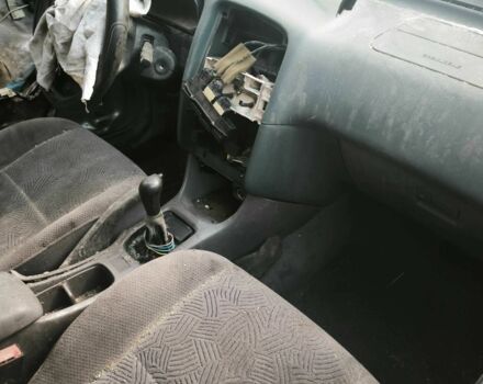 Сірий Тойота Авенсіс, об'ємом двигуна 2 л та пробігом 230 тис. км за 600 $, фото 3 на Automoto.ua