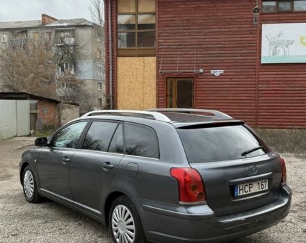 Серый Тойота Авенсис, объемом двигателя 2 л и пробегом 300 тыс. км за 3250 $, фото 5 на Automoto.ua