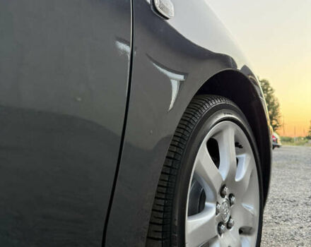 Серый Тойота Авенсис, объемом двигателя 2 л и пробегом 247 тыс. км за 6499 $, фото 34 на Automoto.ua