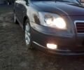 Сірий Тойота Авенсіс, об'ємом двигуна 2 л та пробігом 350 тис. км за 1650 $, фото 1 на Automoto.ua
