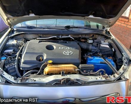 Серый Тойота Авенсис, объемом двигателя 2.2 л и пробегом 404 тыс. км за 5200 $, фото 9 на Automoto.ua