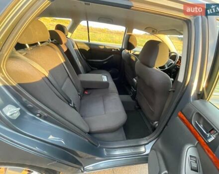 Серый Тойота Авенсис, объемом двигателя 1.79 л и пробегом 203 тыс. км за 7200 $, фото 11 на Automoto.ua