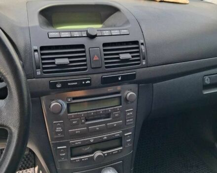 Серый Тойота Авенсис, объемом двигателя 1.8 л и пробегом 211 тыс. км за 5500 $, фото 6 на Automoto.ua