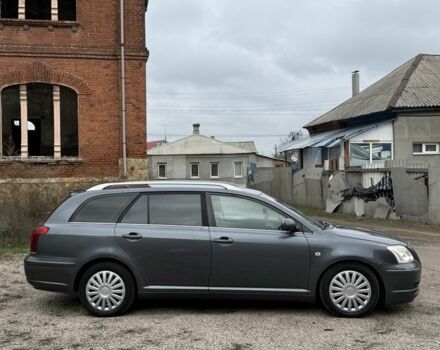 Серый Тойота Авенсис, объемом двигателя 2 л и пробегом 300 тыс. км за 3250 $, фото 4 на Automoto.ua