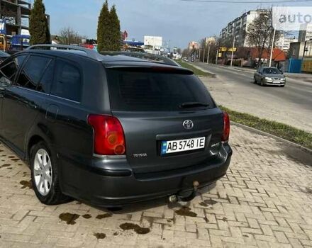 Серый Тойота Авенсис, объемом двигателя 2.2 л и пробегом 235 тыс. км за 6690 $, фото 1 на Automoto.ua