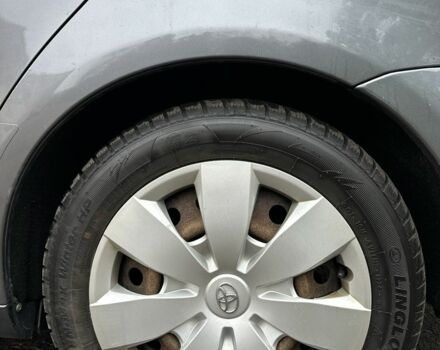 Серый Тойота Авенсис, объемом двигателя 2 л и пробегом 300 тыс. км за 3550 $, фото 8 на Automoto.ua