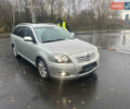 Серый Тойота Авенсис, объемом двигателя 1.8 л и пробегом 282 тыс. км за 7800 $, фото 3 на Automoto.ua
