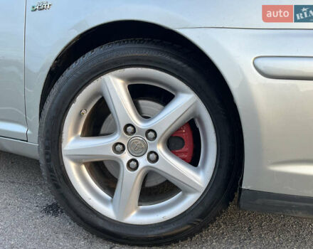 Серый Тойота Авенсис, объемом двигателя 2.2 л и пробегом 299 тыс. км за 7200 $, фото 14 на Automoto.ua