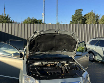 Сірий Тойота Авенсіс, об'ємом двигуна 1.8 л та пробігом 265 тис. км за 5999 $, фото 33 на Automoto.ua