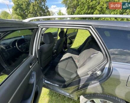 Серый Тойота Авенсис, объемом двигателя 0 л и пробегом 320 тыс. км за 5300 $, фото 5 на Automoto.ua