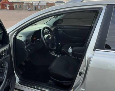 Серый Тойота Авенсис, объемом двигателя 1.79 л и пробегом 181 тыс. км за 6200 $, фото 31 на Automoto.ua
