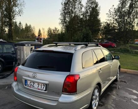 Серый Тойота Авенсис, объемом двигателя 2.2 л и пробегом 280 тыс. км за 2281 $, фото 4 на Automoto.ua