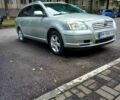 Серый Тойота Авенсис, объемом двигателя 2.2 л и пробегом 229 тыс. км за 5800 $, фото 1 на Automoto.ua