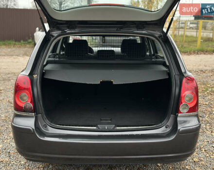 Серый Тойота Авенсис, объемом двигателя 1.8 л и пробегом 219 тыс. км за 6700 $, фото 49 на Automoto.ua