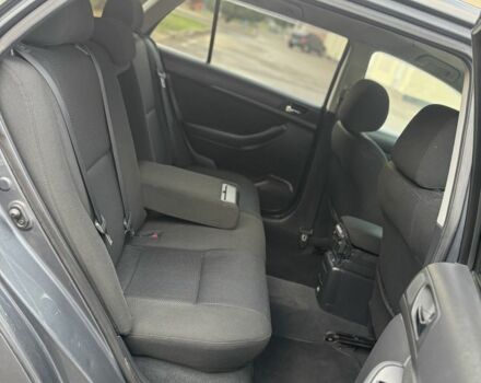 Сірий Тойота Авенсіс, об'ємом двигуна 2 л та пробігом 250 тис. км за 3250 $, фото 19 на Automoto.ua