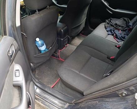 Серый Тойота Авенсис, объемом двигателя 2.2 л и пробегом 260 тыс. км за 5100 $, фото 1 на Automoto.ua