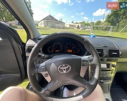 Серый Тойота Авенсис, объемом двигателя 0 л и пробегом 320 тыс. км за 5300 $, фото 4 на Automoto.ua
