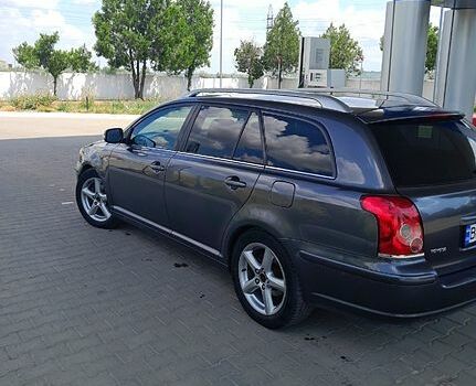 Серый Тойота Авенсис, объемом двигателя 2.2 л и пробегом 254 тыс. км за 6200 $, фото 1 на Automoto.ua