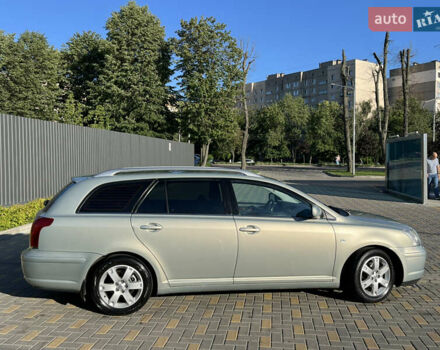 Сірий Тойота Авенсіс, об'ємом двигуна 1.8 л та пробігом 265 тис. км за 5999 $, фото 12 на Automoto.ua