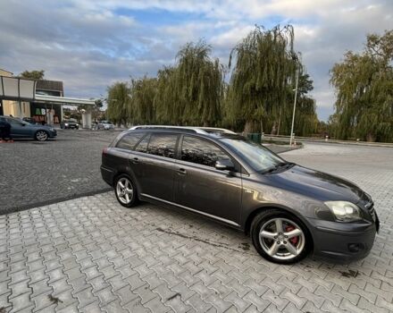 Серый Тойота Авенсис, объемом двигателя 2.2 л и пробегом 270 тыс. км за 6200 $, фото 1 на Automoto.ua