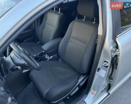 Серый Тойота Авенсис, объемом двигателя 2.2 л и пробегом 299 тыс. км за 7200 $, фото 17 на Automoto.ua