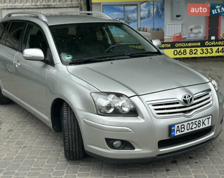 Сірий Тойота Авенсіс, об'ємом двигуна 1.8 л та пробігом 200 тис. км за 7500 $, фото 4 на Automoto.ua