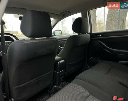 Серый Тойота Авенсис, объемом двигателя 1.8 л и пробегом 219 тыс. км за 6700 $, фото 33 на Automoto.ua