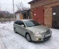 Серый Тойота Авенсис, объемом двигателя 2 л и пробегом 282 тыс. км за 6800 $, фото 1 на Automoto.ua