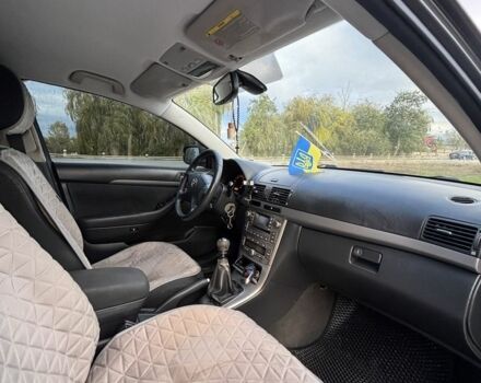 Серый Тойота Авенсис, объемом двигателя 2.2 л и пробегом 270 тыс. км за 6200 $, фото 7 на Automoto.ua