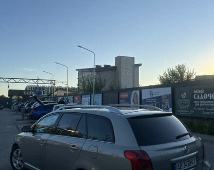 Сірий Тойота Авенсіс, об'ємом двигуна 1.8 л та пробігом 265 тис. км за 5999 $, фото 4 на Automoto.ua