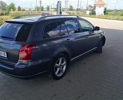 Серый Тойота Авенсис, объемом двигателя 2.2 л и пробегом 254 тыс. км за 6200 $, фото 9 на Automoto.ua