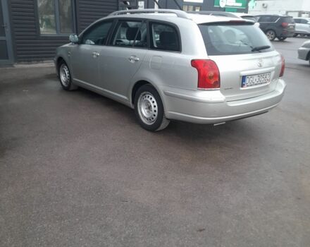 Серый Тойота Авенсис, объемом двигателя 2 л и пробегом 300 тыс. км за 2550 $, фото 1 на Automoto.ua