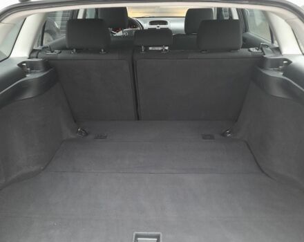 Серый Тойота Авенсис, объемом двигателя 2 л и пробегом 300 тыс. км за 2550 $, фото 19 на Automoto.ua