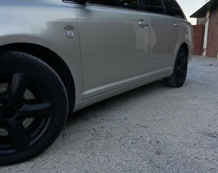 Серый Тойота Авенсис, объемом двигателя 2.23 л и пробегом 306 тыс. км за 5200 $, фото 3 на Automoto.ua