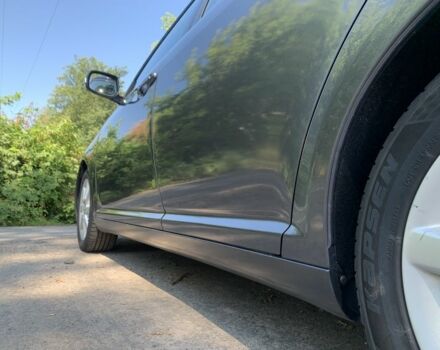 Серый Тойота Авенсис, объемом двигателя 2 л и пробегом 382 тыс. км за 6700 $, фото 2 на Automoto.ua