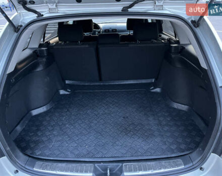 Серый Тойота Авенсис, объемом двигателя 2.2 л и пробегом 299 тыс. км за 7200 $, фото 29 на Automoto.ua