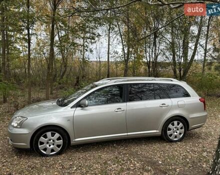 Серый Тойота Авенсис, объемом двигателя 2.2 л и пробегом 181 тыс. км за 6700 $, фото 1 на Automoto.ua