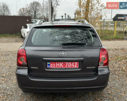 Серый Тойота Авенсис, объемом двигателя 1.8 л и пробегом 219 тыс. км за 6700 $, фото 13 на Automoto.ua